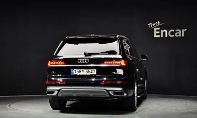 Audi Q7 2021, 63592 км, за 35209.77 USD