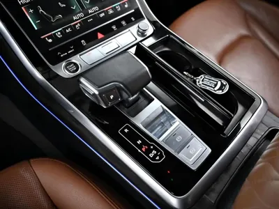 Audi Q7 2021, 63592 км, за 35209.77 USD - фото 9
