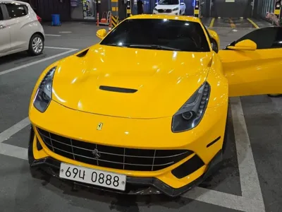 Ferrari F12 Berlinetta 2016, 22000 км, за 181173.69 USD