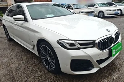BMW 5 Series 2022, 75300 км, за 34953 USD