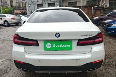 BMW 5 Series 2022, 75300 км, за 34953 USD
