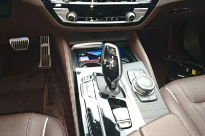 BMW 5 Series 2022, 75300 км, за 34953 USD - фото 16