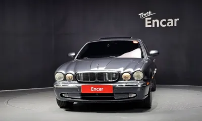 Jaguar XJ-8 2005, 157594 км, за 12472.1 USD