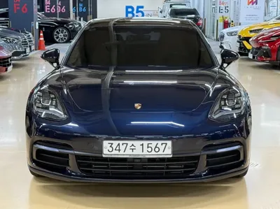 Porsche Panamera 2018, 61926 км, за 40372.45 USD