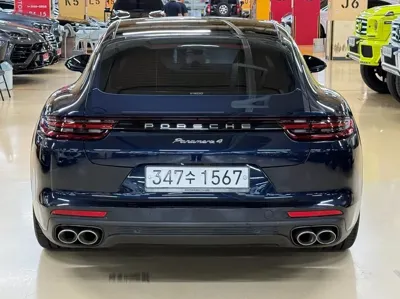 Porsche Panamera 2018, 61926 км, за 40372.45 USD