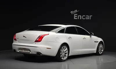 Jaguar XJ 2012, 183422 км, за 3872.92 USD