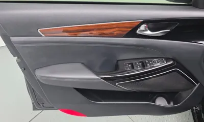 Kia K7 2016, 112388 км, за 6494.18 USD - фото 24