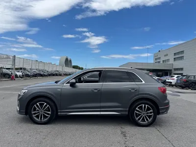Audi Q3 2021, 76800 км, за 16054.43 USD
