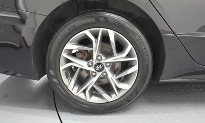 Hyundai Sonata 2022, 123041 км, за 12945.63 USD