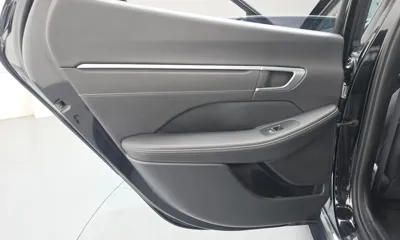 Hyundai Sonata 2022, 123041 км, за 12945.63 USD - фото 25