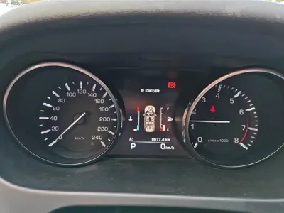 Land Rover Discovery Sport 2016, 119300 км, за 8534.27 USD - фото 14