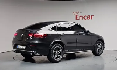 Mercedes-Benz GLC-Class 2023, 23101 км, за 33153.47 USD - фото 2