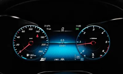 Mercedes-Benz GLC-Class 2023, 23101 км, за 33153.47 USD - фото 8