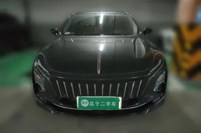 Hongqi E-QM5 2024, 20400 км, за 13540 USD