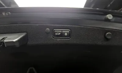 Hyundai Grandeur 2020, 63039 км, за 16279.38 USD - фото 20