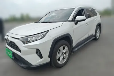 Toyota RAV4 · 2024 год