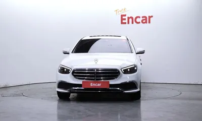 Mercedes-Benz E-Class 2022, 67085 км, за 24440.04 USD