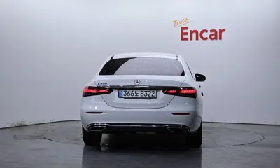 Mercedes-Benz E-Class 2022, 67085 км, за 24440.04 USD