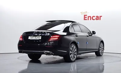 Mercedes-Benz E-Class 2017, 132514 км, за 14503.3 USD