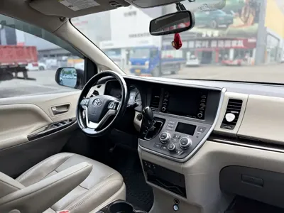 Toyota Sienna 2019, 126000 км, за 22630.52 USD - фото 8
