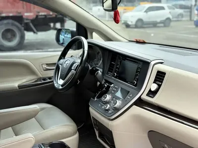 Toyota Sienna 2019, 126000 км, за 22630.52 USD - фото 11