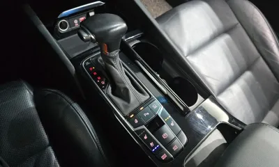 Kia K7 2019, 125181 км, за 8074.04 USD - фото 9