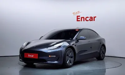 Tesla Model 3 · 2022 год