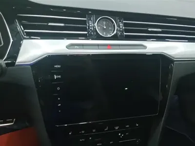 Volkswagen 迈腾 PHEV 2024, 61200 км, за 15594.68 USD - фото 13