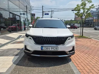 Kia Canival · 2023 год