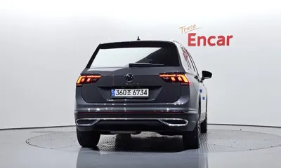 Volkswagen Tiguan 2021, 76847 км, за 16256.84 USD