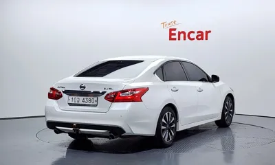 Nissan Altima 2017, 75844 км, за 4625.04 USD