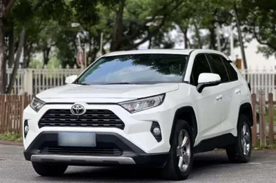 Toyota RAV4 · 2020 год
