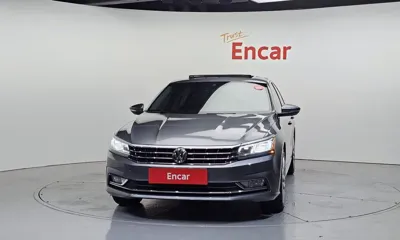 Volkswagen Passat 2018, 58317 км, за 8125.85 USD