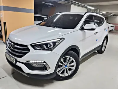 Hyundai Santafe 2016, 159555 км, за 6438.89 USD