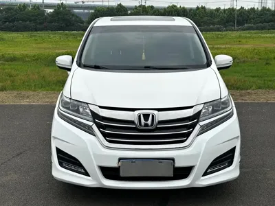 Honda Elysion 2017, 118000 км, за 11594.83 USD