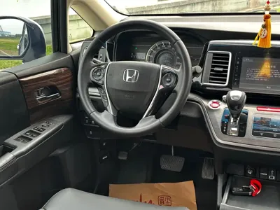 Honda Elysion 2017, 118000 км, за 11594.83 USD - фото 7
