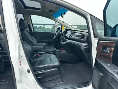 Honda Elysion 2017, 118000 км, за 11594.83 USD - фото 10