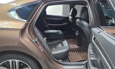 Hyundai Grandeur 2018, 144188 км, за 6940.78 USD - фото 11
