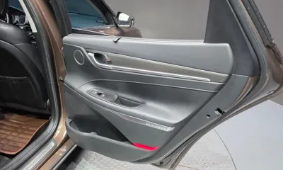Hyundai Grandeur 2018, 144188 км, за 6940.78 USD - фото 25