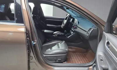 Hyundai Grandeur 2018, 144188 км, за 6940.78 USD - фото 26