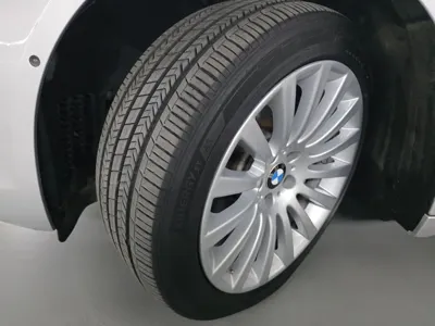 BMW 7-Series 2010, 216000 км, за 3277.72 USD
