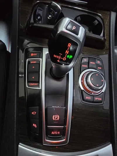 BMW 7-Series 2010, 216000 км, за 3277.72 USD - фото 9
