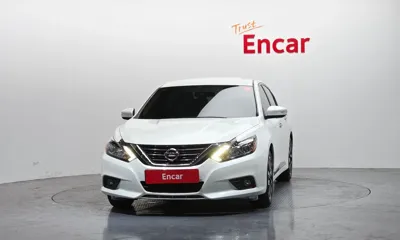 Nissan Altima 2018, 62999 км, за 5854.81 USD