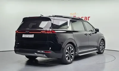 Kia Canival 2023, 27603 км, за 19103.66 USD