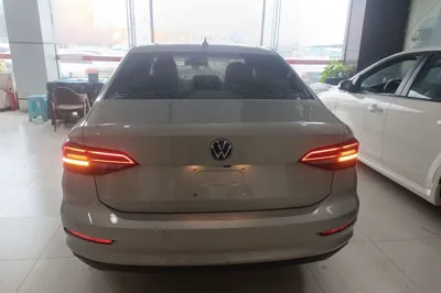 Volkswagen Lavida 2022, 44600 км, за 9332 USD