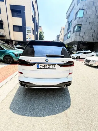BMW X7 2025, 5460 км, за 99776.82 USD