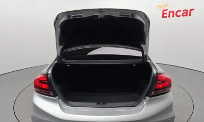 Honda Civic 2015, 79609 км, за 6279.75 USD - фото 20