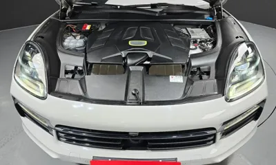 Porsche Cayenne 2021, 73075 км, за 57496.39 USD - фото 6
