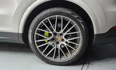Porsche Cayenne 2021, 73075 км, за 57496.39 USD - фото 21