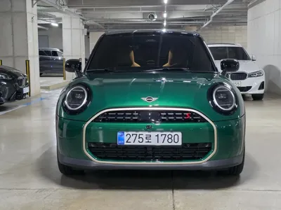 MINI Cooper 2025, 4105 км, за 23419.22 USD